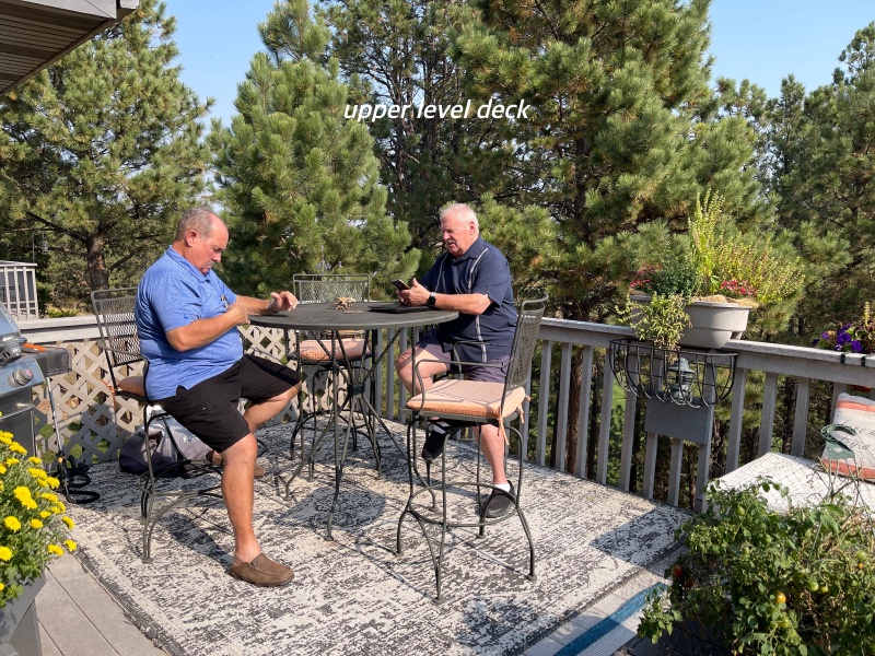 Black-Hills-SD/800x600_4-Upper level deck.JPG